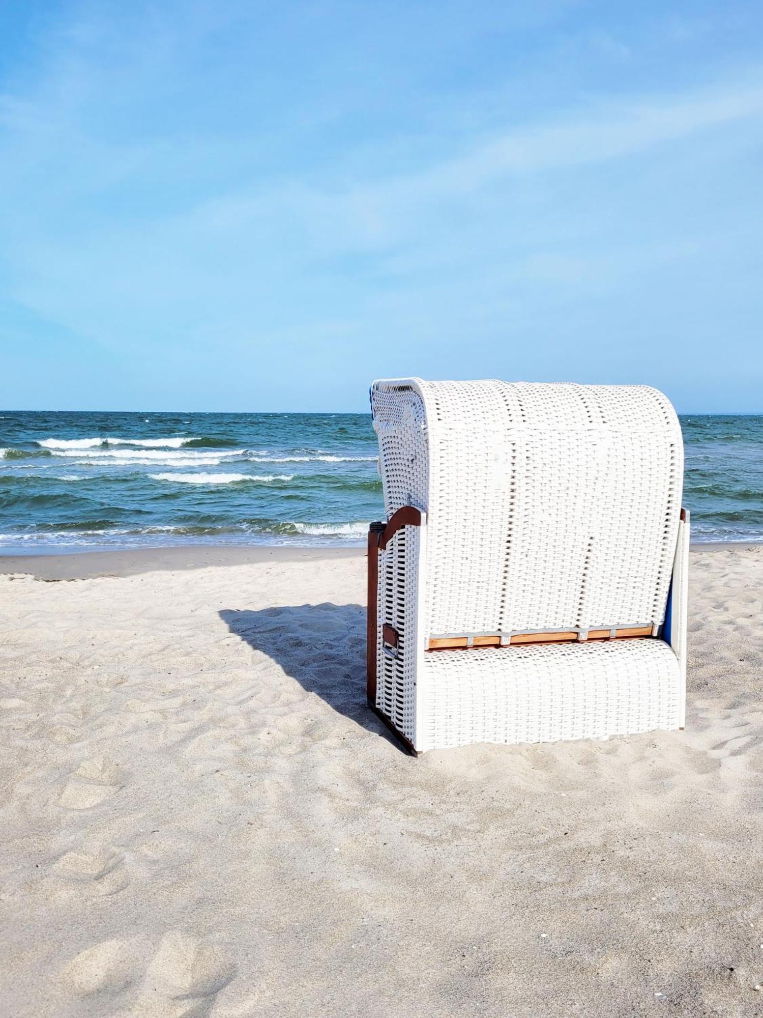 Hochwertige Ferienwohnung Mit Sonnenterrasse & Gartenblick, Nur Wenige Gehminuten Zum Strand Scharbeutz Dış mekan fotoğraf