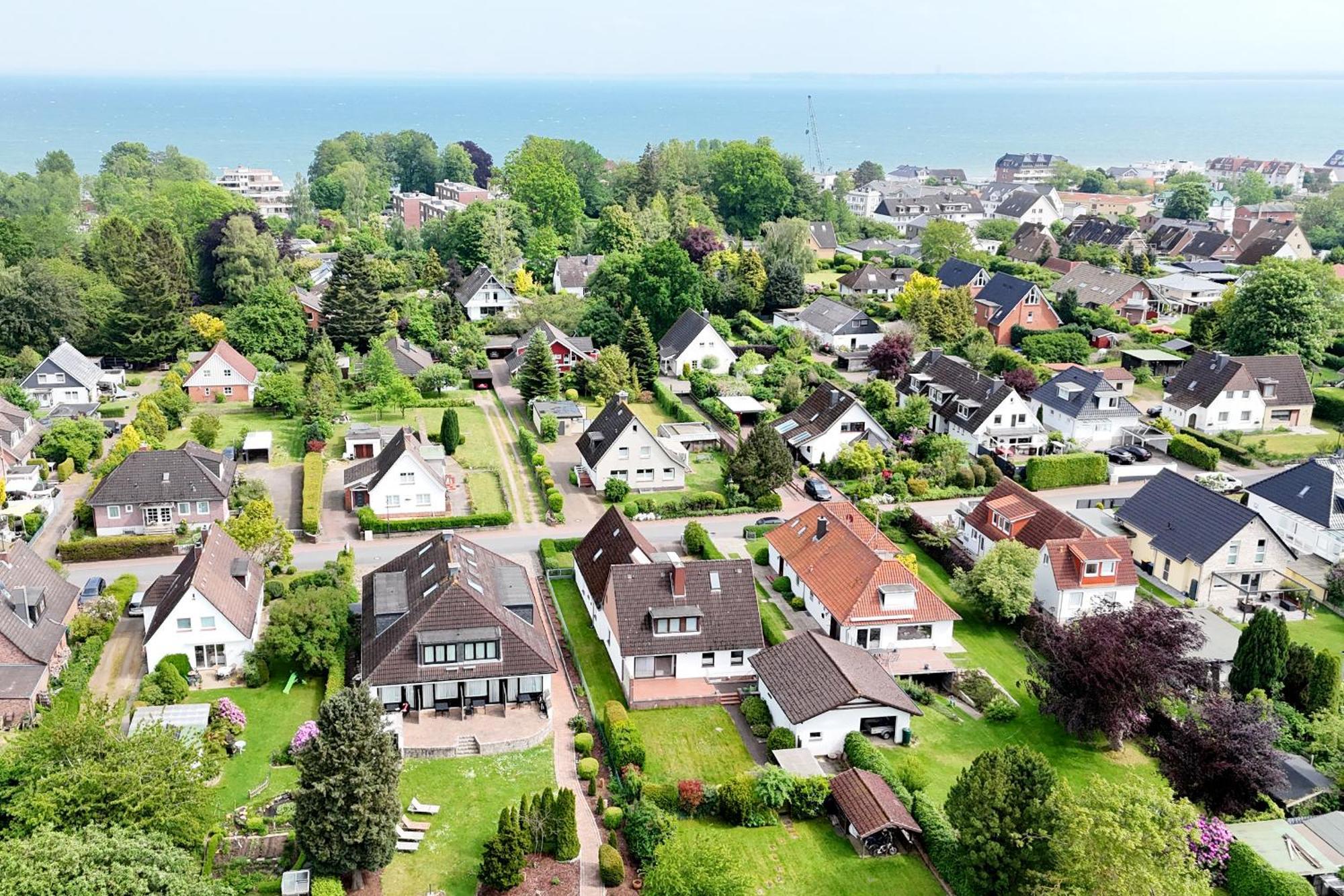 Hochwertige Ferienwohnung Mit Sonnenterrasse & Gartenblick, Nur Wenige Gehminuten Zum Strand Scharbeutz Dış mekan fotoğraf